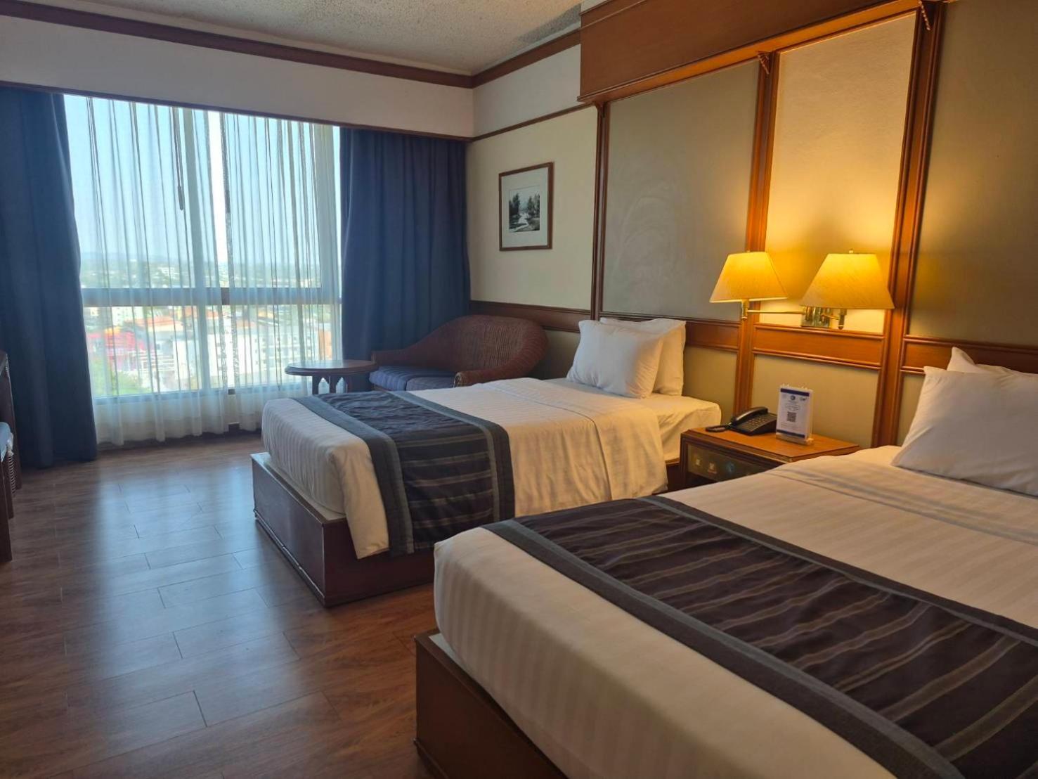 Cholchan - Sha Extra Resort Pattaya