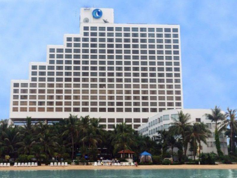 ชลจันทร์ พัทยา บีช รีสอร์ต Pattaya