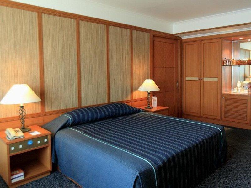 รีสอร์ท ชลจันทร์ พัทยา บีช รีสอร์ต Pattaya
