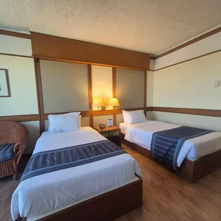 Cholchan Pattaya Beach Resort - Sha Extra Plus Exterior photo